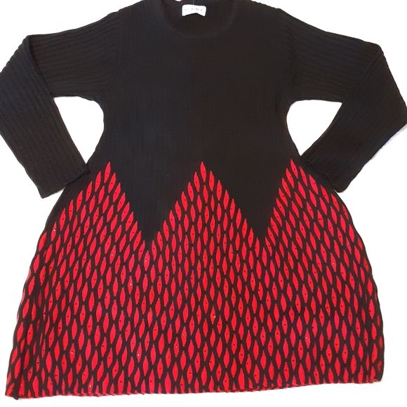 Woman's Short Jersey knit Dress, Long Sleeves, Red And Black Size Medium - Picture 9 of 14